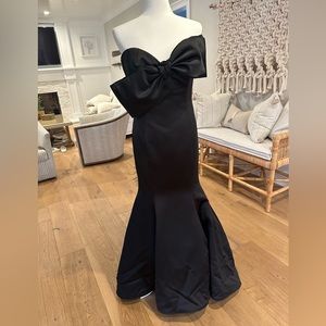‘Yoly Munoz’ couture Black Evening Gown